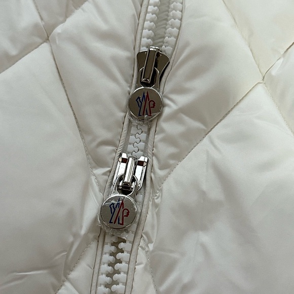 Moncler White Down Jacket - Picture 3 of 9